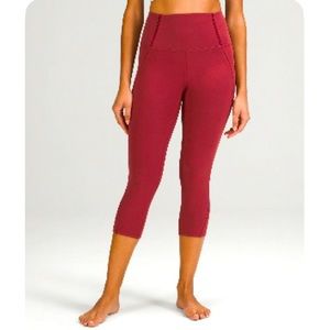 Lululemon Nulu Mesh Panels High-Rise Crop 21"
